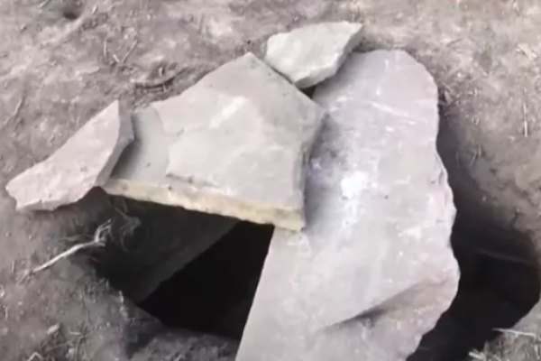 На Тернопільщині виявили кам’яний саркофаг віком до 5 тисяч років