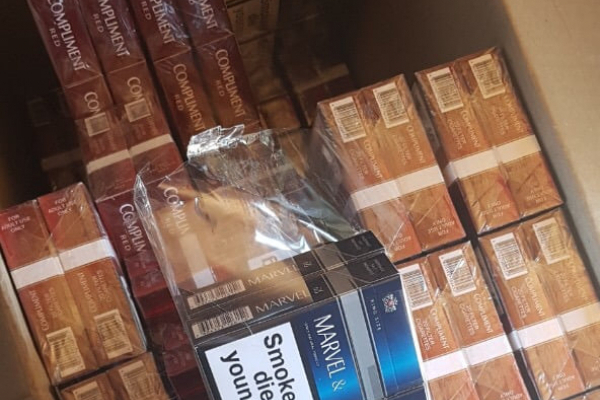 У Тернополі інспектори виявили незаконний обіг великої партії тютюнових виробів