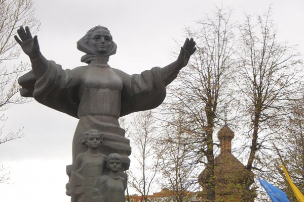 У Тернополі вшанували пам'ять жертв Другої світової війни