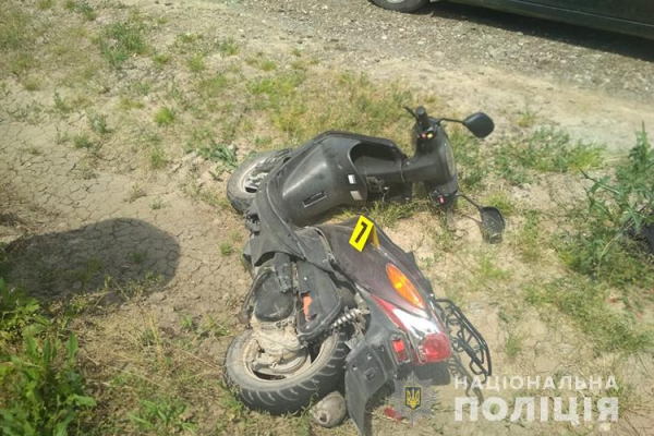На Тернопільщині ДТП: 17-річного водія скутера шпиталізували