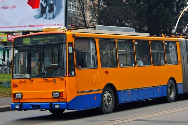 Увага! У Тернополі обмежили рух тролейбусів через «Збаразьке кільце»