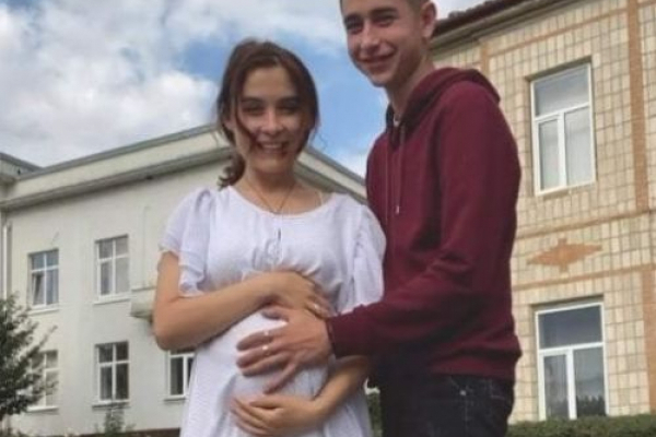 19-річний співак з Тернопільщини Роман Сасанчин стане батьком