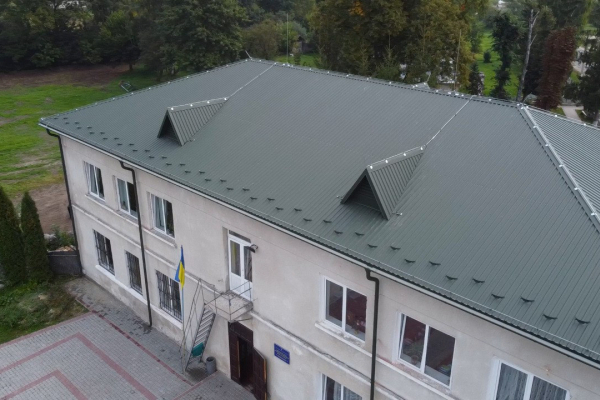 Сказано—зроблено: школа у Буцневі навчальний рік розпочала з новим дахом