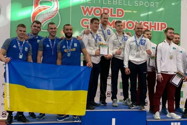 Спортсмен з Тернопільщини здобув «срібло» на Чемпіонаті світу з гирьового спорту
