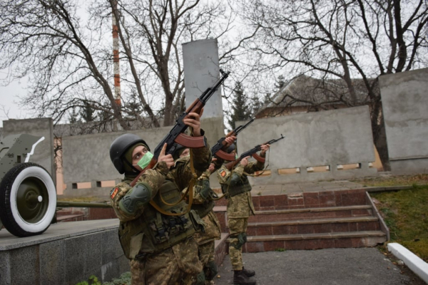 День сержанта Збройних Сил України відзначили у тернопільській артбригаді