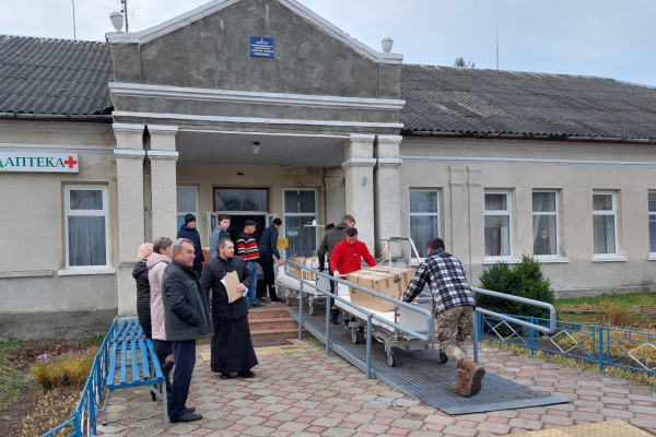 Золотниківська лікарня на Тернопільщині отримала допомогу від благодійників