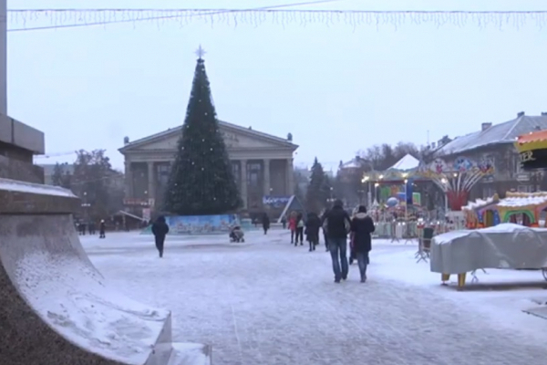 10 грудня у Тернополі відкривають новорічний сезон: запалять головну ялинку міста 