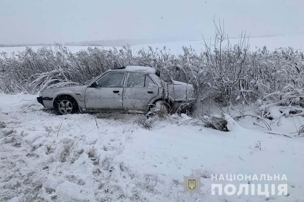 На Кременеччині в ДТП загинула пасажирка автомобіля MAZDA