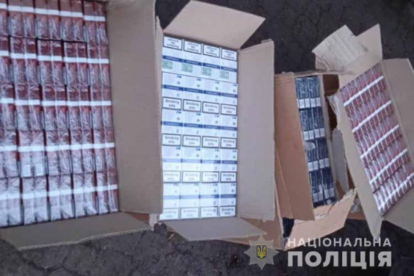 Цигарок на 50 тисяч гривень знайшли правоохоронці в салоні автомобіля тернополянина