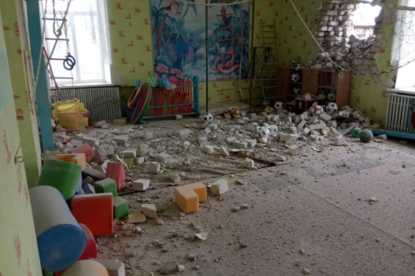 Окупаційні війська Росії здійснили обстріл населеного пункту Станиця Луганська, що на Луганщині.