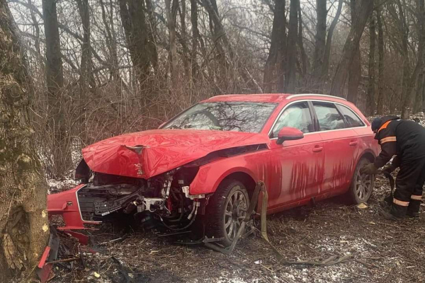 Тернопіль: Через зухвалу водійку «Lexus», в ДТП потрапило авто з гуманітарною допомогою