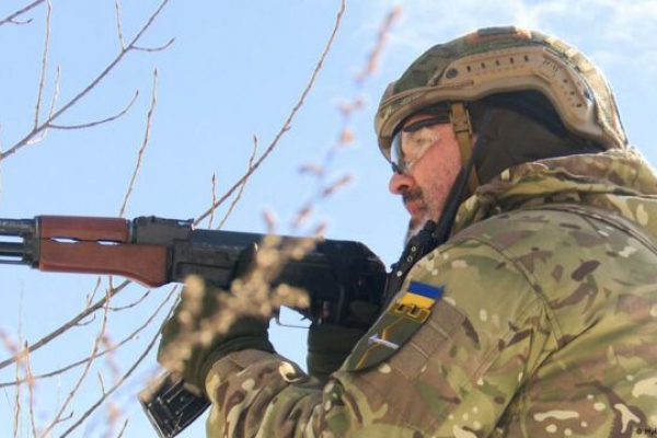 Партія зброї надійшла на Тернопільщину, її роздали підрозділам територіальної оборони
