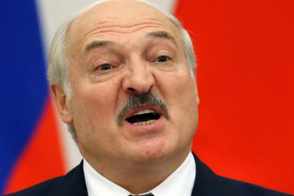 Путін скаженіє: Лукашенко обіцяв напасти на Україну не пізніше 21 березня