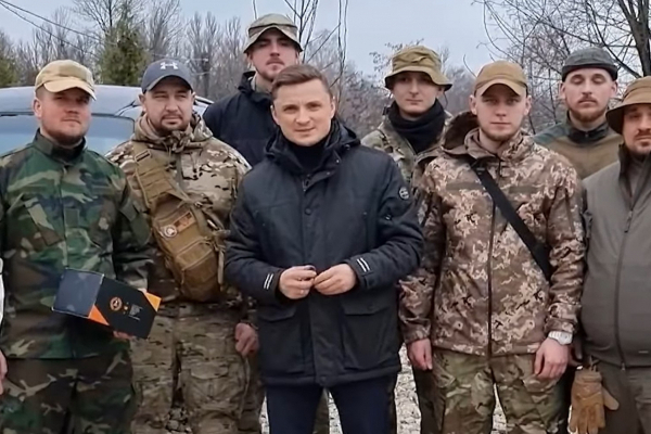 Михайло Головко передав бійцям «ОДЧ Карпатська Січ» позашляховик та прилад нічного бачення