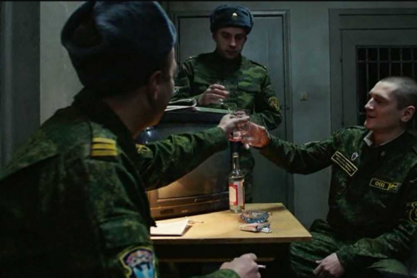 Алкоголем невідомого походження отруїлися близько 500 військових росії