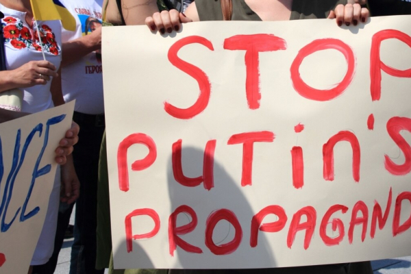 Окупанти у Маріуполі поширюють фейки для дискредитації української влади та ЗСУ