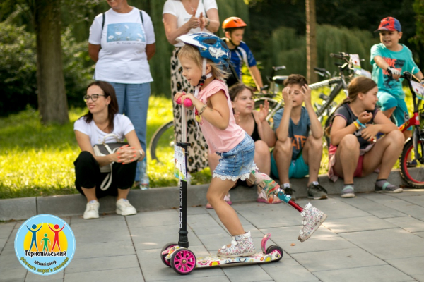 У Тернополі понад 100 дітей змагалися у велоперегонах «Круті віражі»