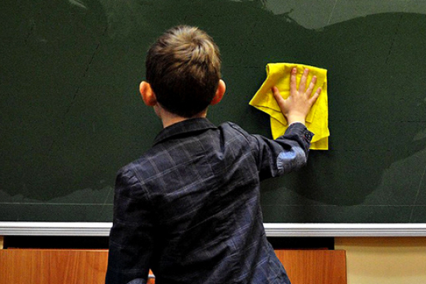 13% освітніх закладів можуть не розпочати очне навчання на Тернопільщині
