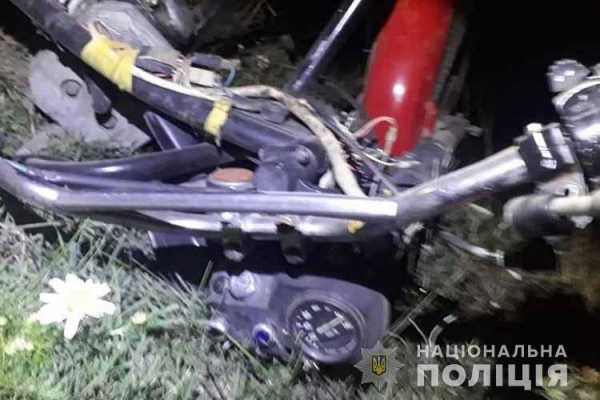 Підлітки отримали травми: на Чортківщині авто врізалося в мотоцикл з неповнолітніми