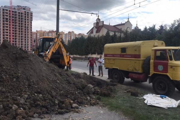 У Тернополі під час ремонту газопроводу помер працівник газової служби