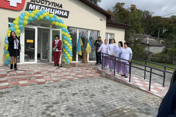 На Тернопільщину для нової амбулаторії привезли допомогу від ЮНЕСКО