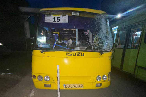 У Тернополі аварія із потерпілими: зіткнулися тролейбус і маршрутка