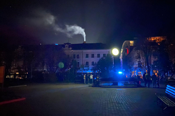 У будівлі у центрі Тернополя рятувальники гасили вогонь