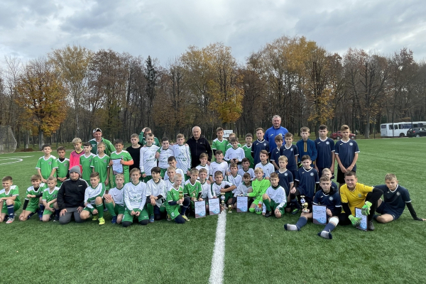 У Чорткові відбувся благодійний футбольний турнір «Золота осінь»
