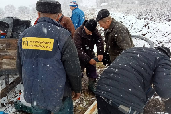 У селі на Тернопільщині силами громади реконструюють водопровід