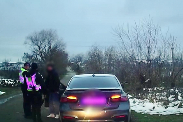 На Тернопільщині неповнолітній катається на батьківському BMW і грубо поршує правила: попадався уже 15 разів