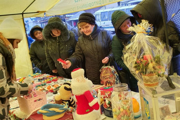 У Шумській громаді зібрали гроші для українських захисників