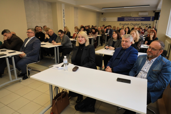 Члени вченої ради Тернопільського національного педагогічного університету зібралися на перше засідання у новому році