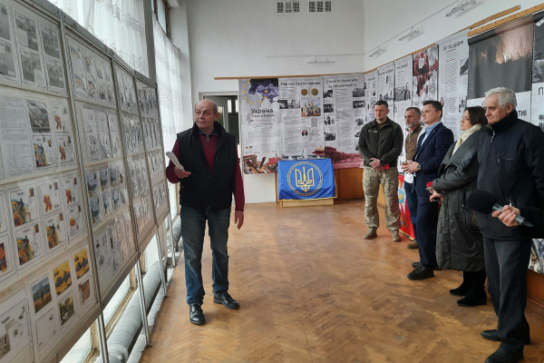 У музеї в Тернополі відкрили виставку «Філателія війни»