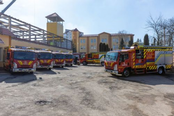 «Золоті» пожежні машини: чому влада Тернопільщини купує спецтехніку за завищеними цінами?