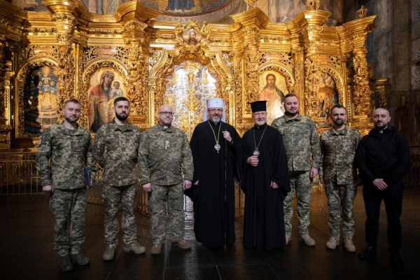 У Києві перший випуск військових капеланів, які завершили курси підвищення кваліфікації