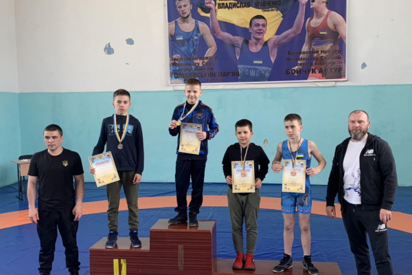 Тернополяни здобули сім медалей на Чемпіонаті з греко-римської боротьби
