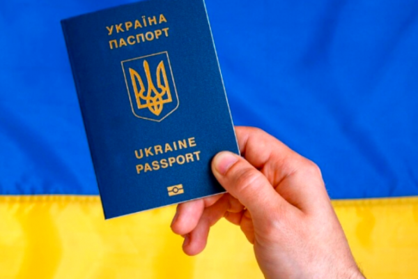 Російської мови не має бути у паспортах українців, – голова Львівської ОВА Максим Козицький