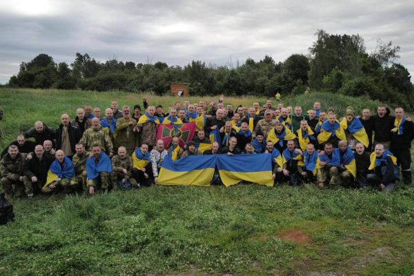 Четверо українських захисників з Тернопільщини повернулися з російського полону