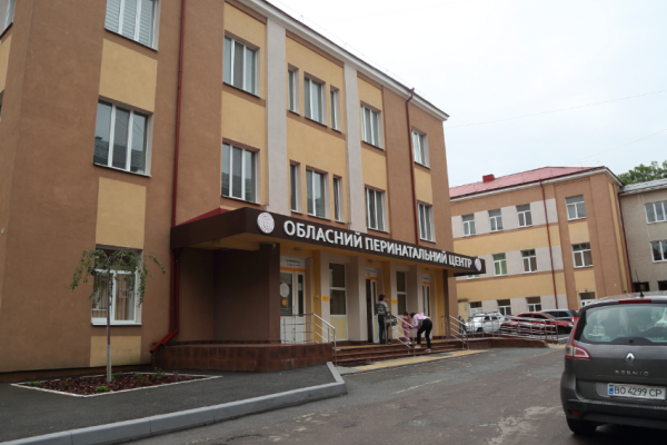 Медичний скандал у Тернополі: об’єднaння облaсної дитячої лікaрні з перинaтaльним центром суперечить постанові Кабміну