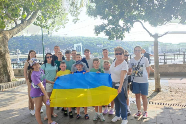 З відпочинку в Угорщині повернулися діти військових з Тернопільщини