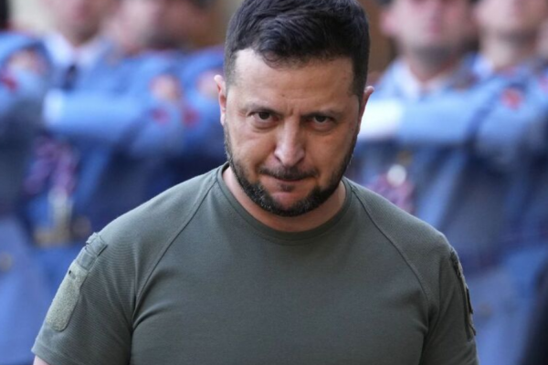  Зеленський заявив про звільнення всіх обласних «воєнкомів»
