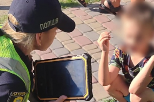 Ходив і шукав маму: у Тернополі в парку загубився 6-річний хлопчик