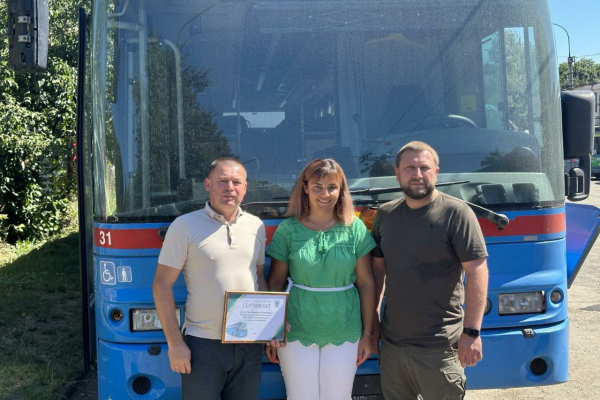 Громади Тернопільщини почали отримувати нові шкільні автобуси: Трибухівська територіальна громада вкотре отримала допомогу
