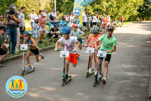 У Тернополі понад 80 дітей змагалися у велоперегонах «Круті віражі»