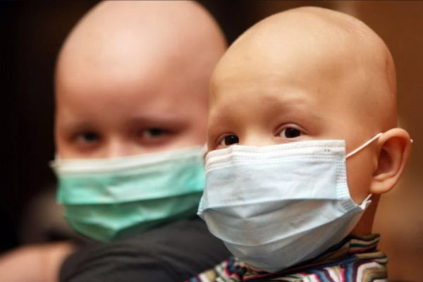Майже 100 онкохворих українських дітей пройшли лікування в Нідерландах