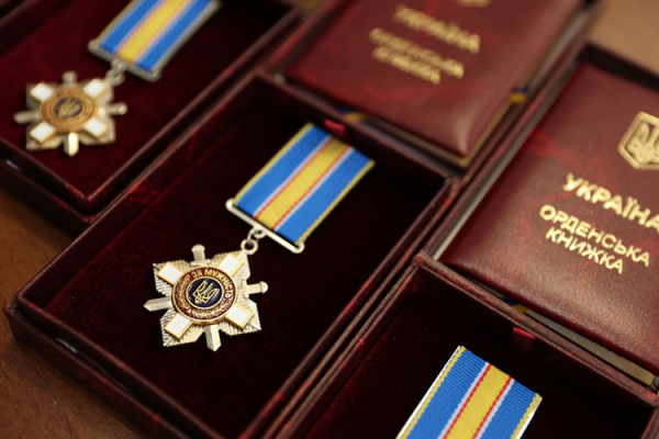 Президент України посмертно нагородив державними відзнаками військових з Чорткова