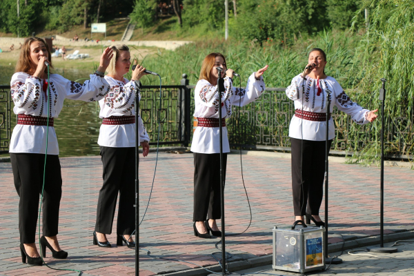 Концерт на підтримку ЗСУ відбувся у Шумську