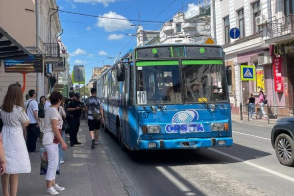 Це не помилка: у Тернополі в громадському транспорті можуть списувати гроші за минулі поїздки