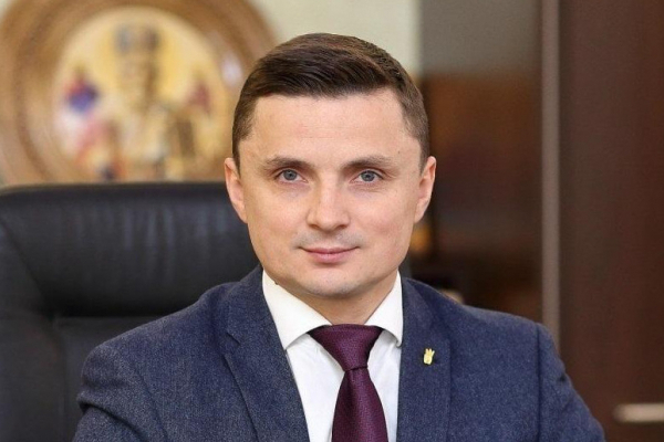Михайло Головко перервав відпустку дізнавшися, що депутати збирають підписи за його відсторонення