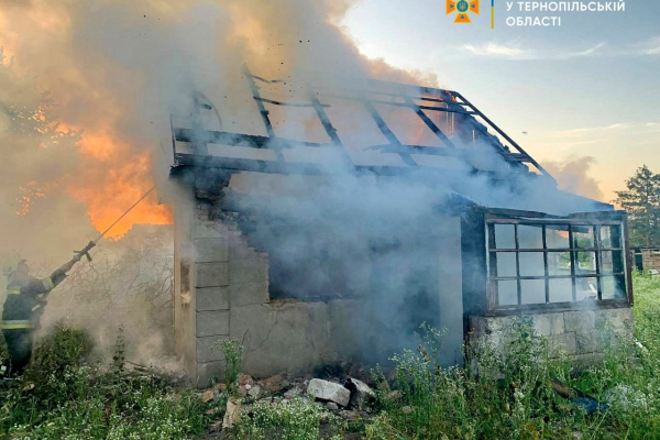 У Тернополі за день сталися дві пожежі на території недіючого садового кооперативу
